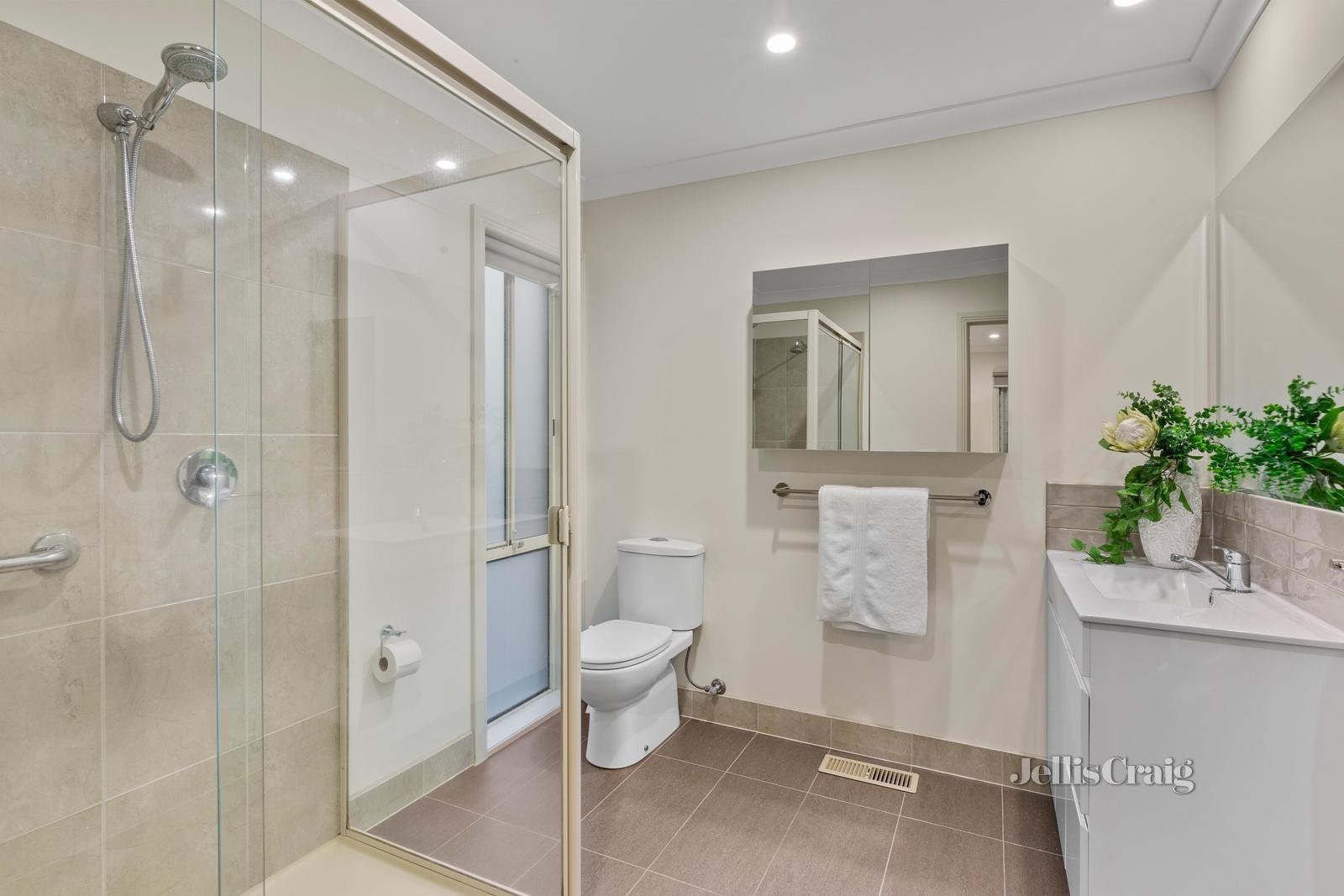 5 Wesley Court, Croydon image 8