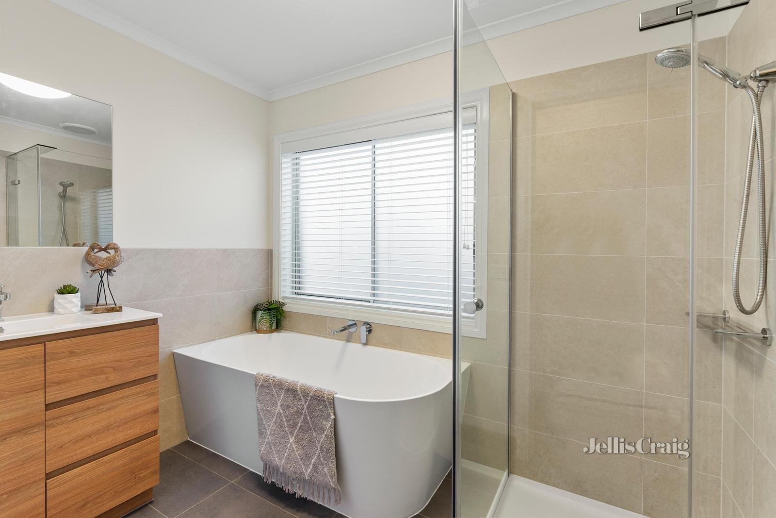 5 Wesley Court, Croydon image 10