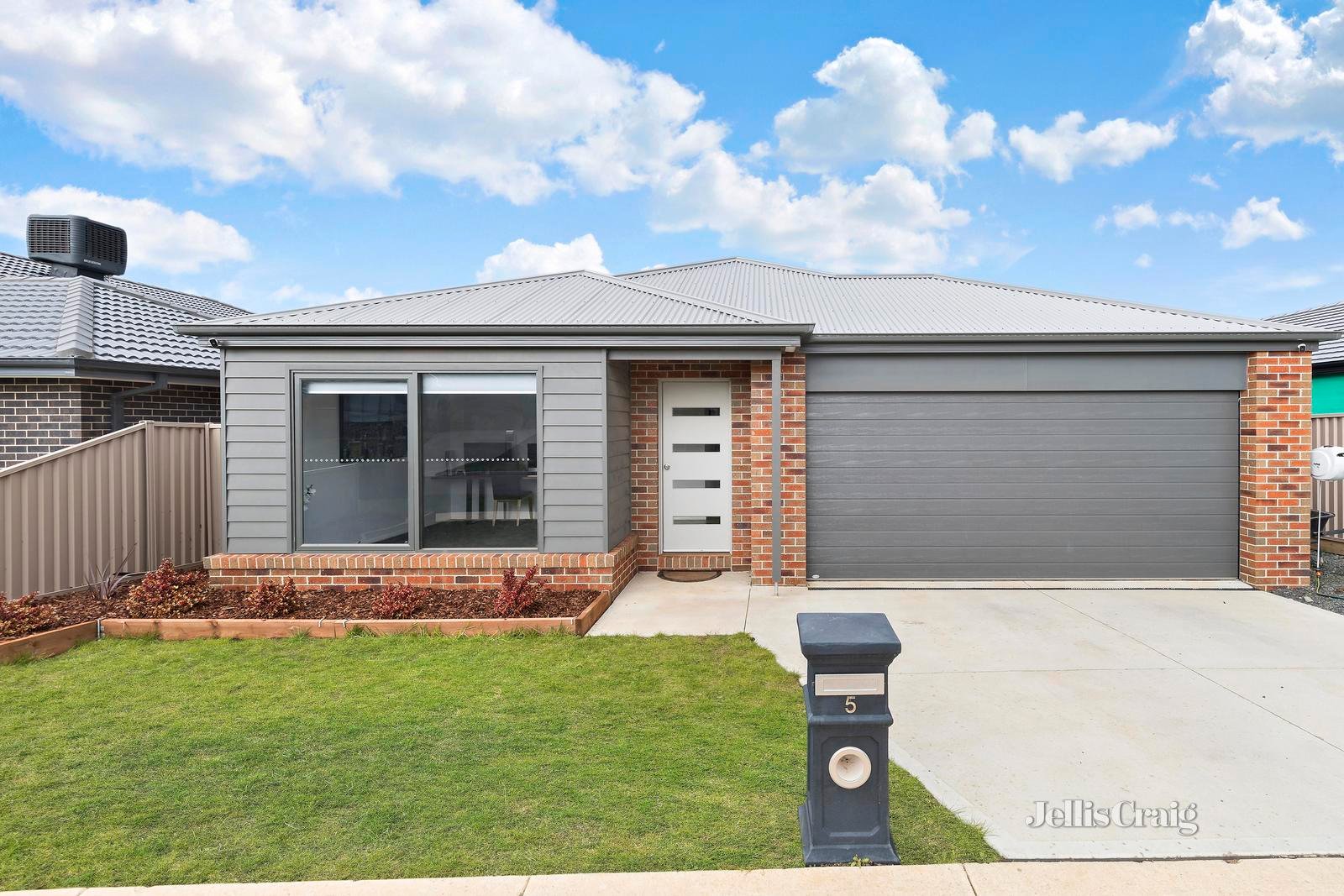 5 White Gum Way, Winter Valley image 1