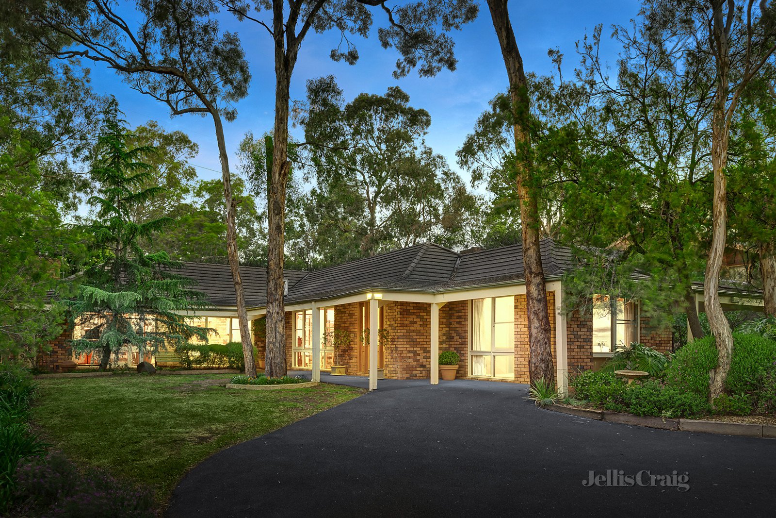 5 Willowbank Court, Templestowe image 1