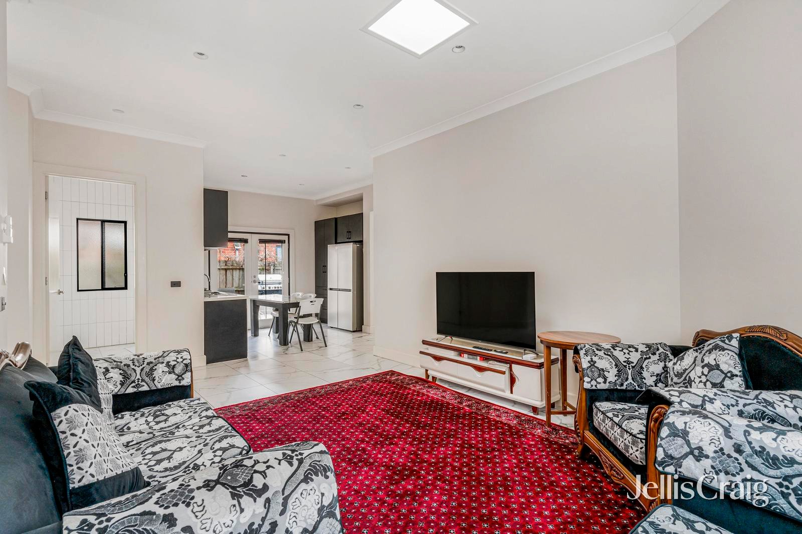 5 Windsor Avenue, Strathmore image 3