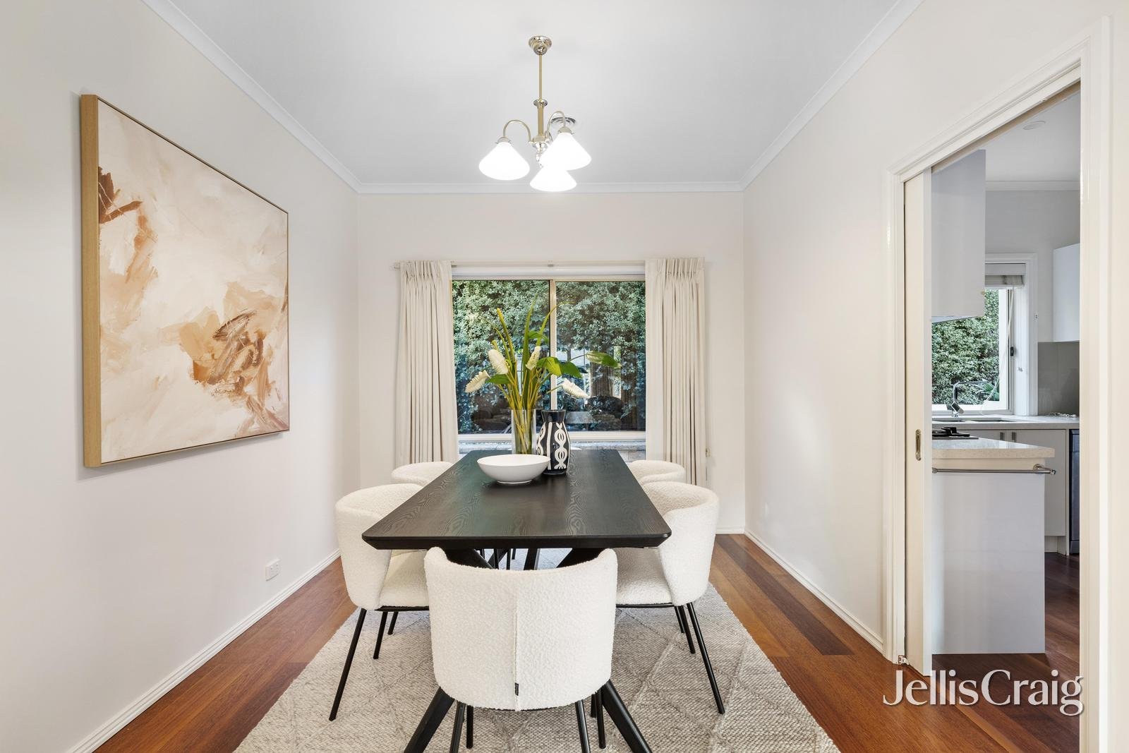 5 Winter Way, Glen Waverley image 4
