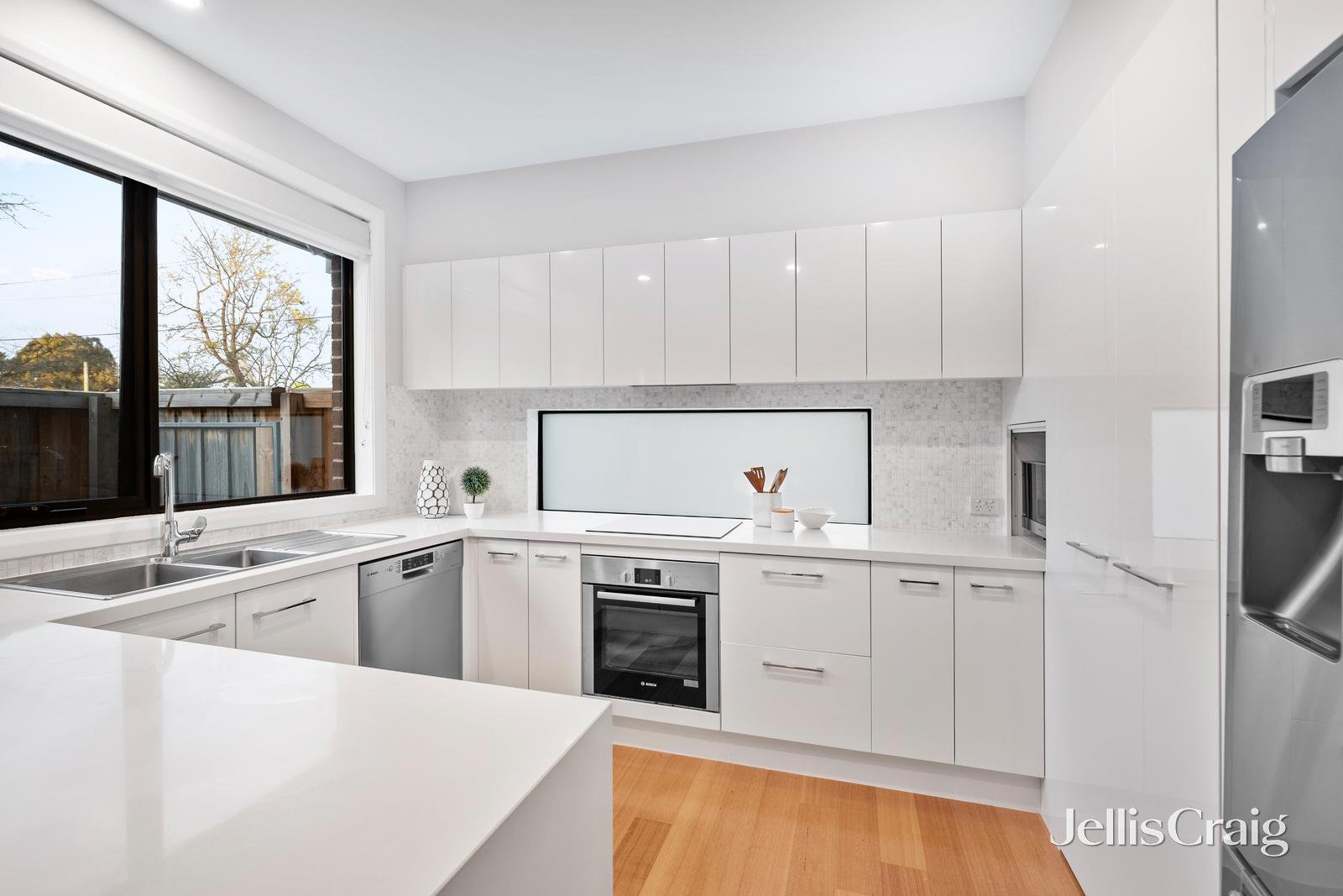 50 Barter Crescent, Forest Hill image 4
