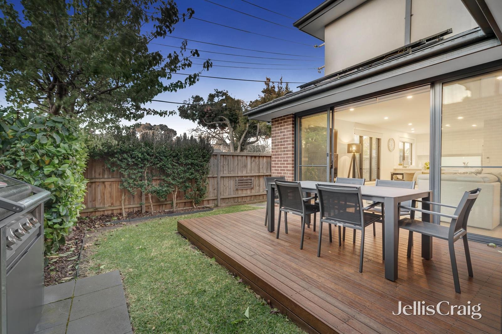 50 Barter Crescent, Forest Hill image 12