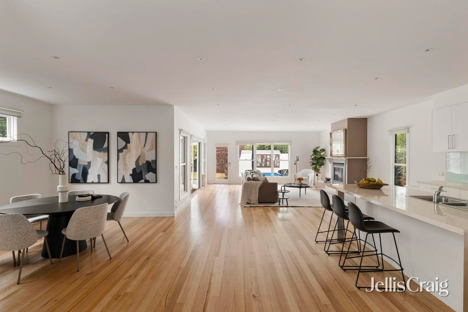 50 Bastings Street, Northcote image 2