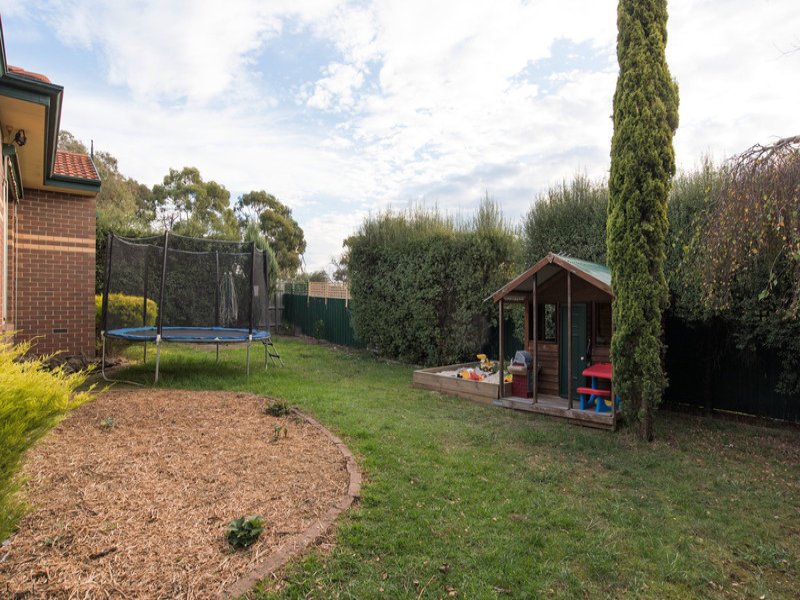 50 Blue Ridge Drive, Mooroolbark image 12