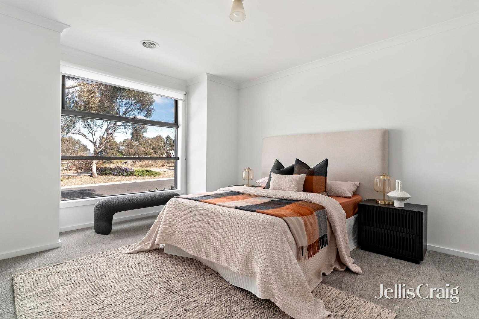 50 Bluebird Way, Roxburgh Park image 6