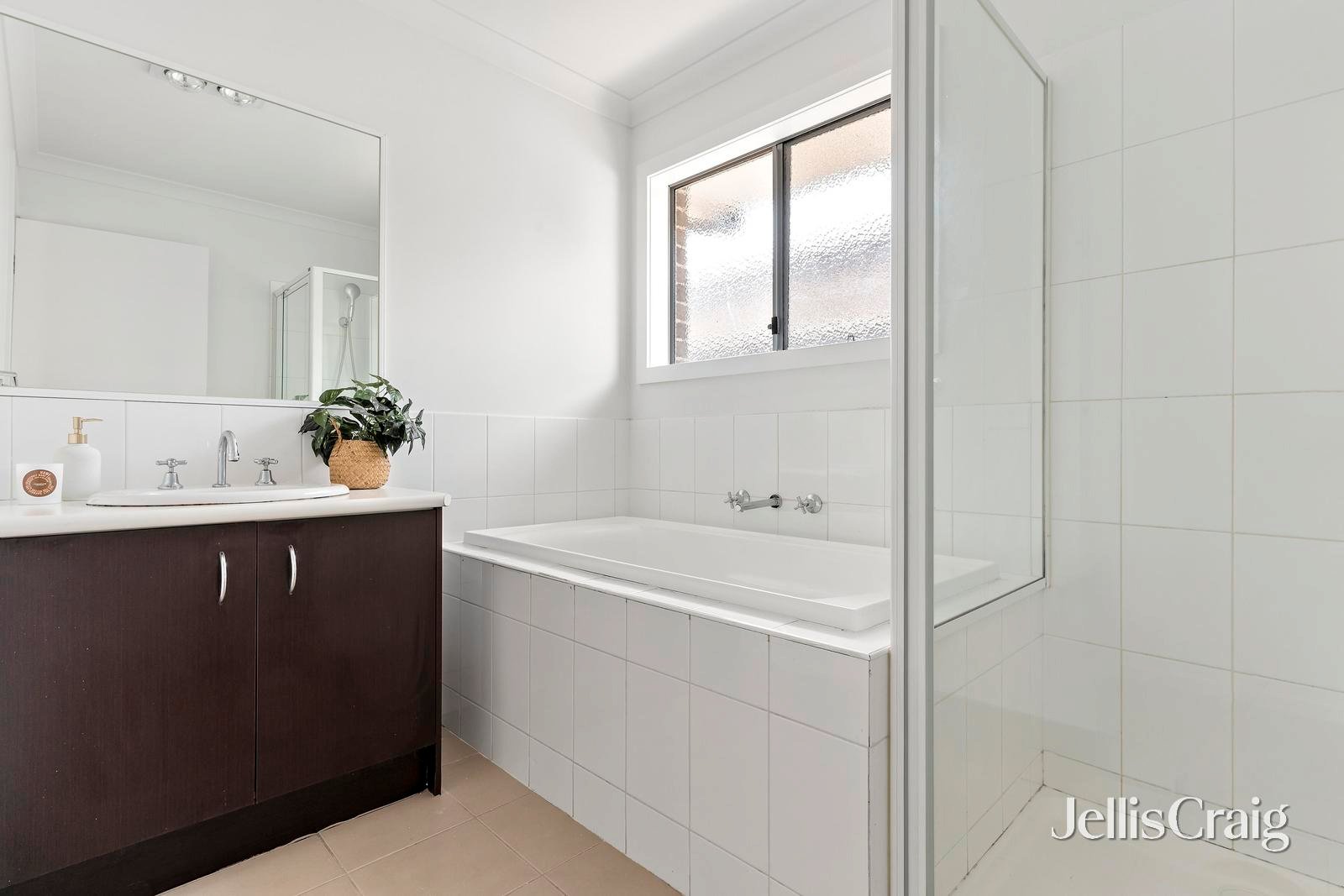 50 Bluebird Way, Roxburgh Park image 9