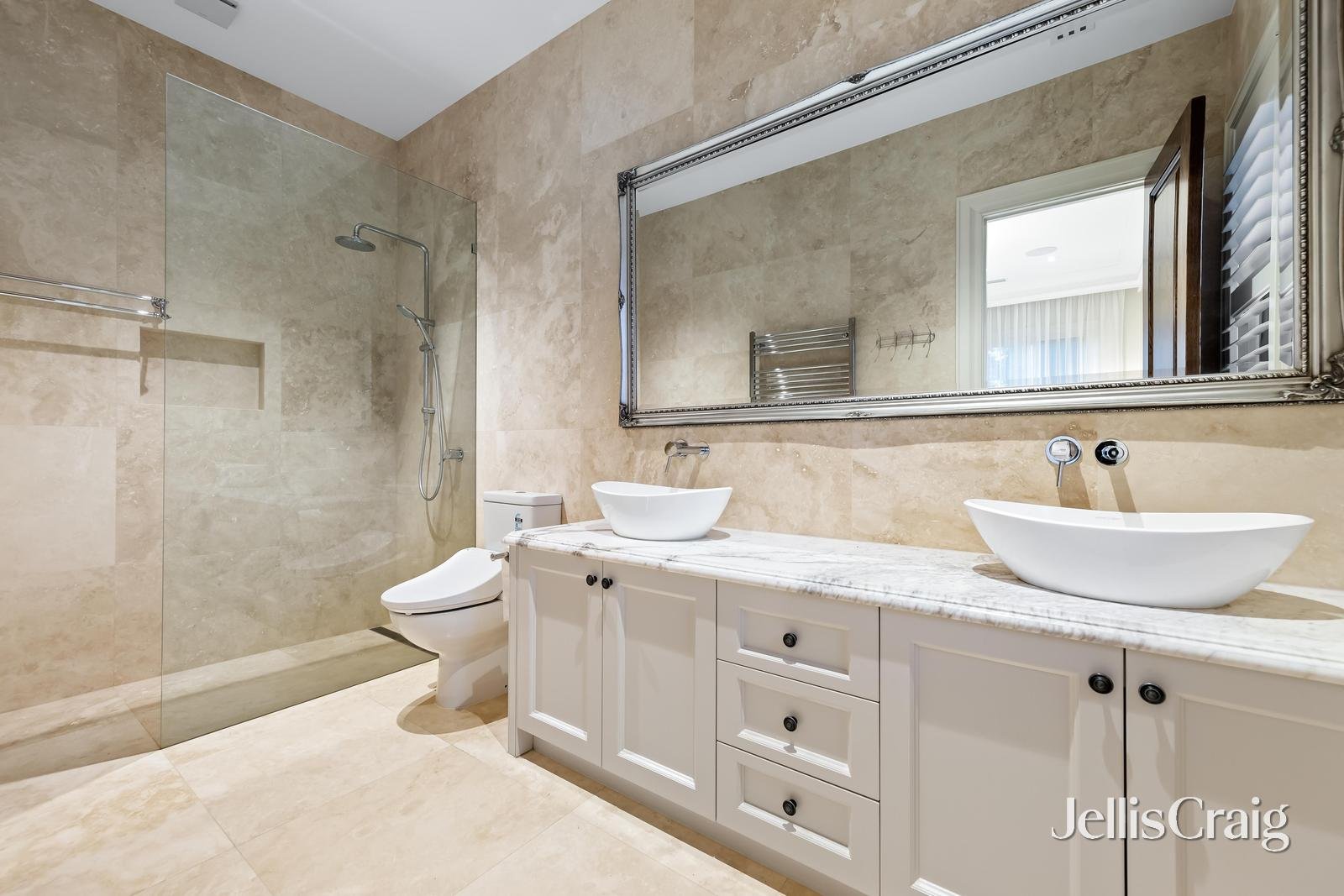 50 Bogong Avenue, Glen Waverley image 20