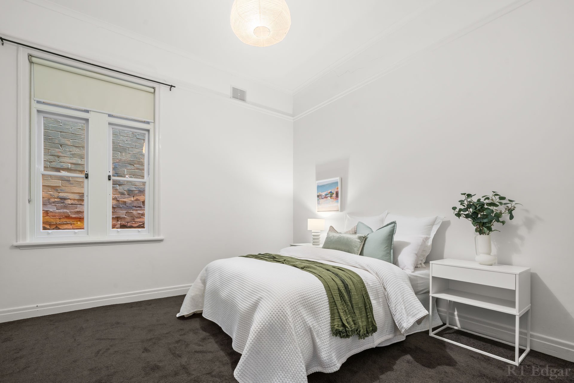 Property Gallery Thumbnail 9