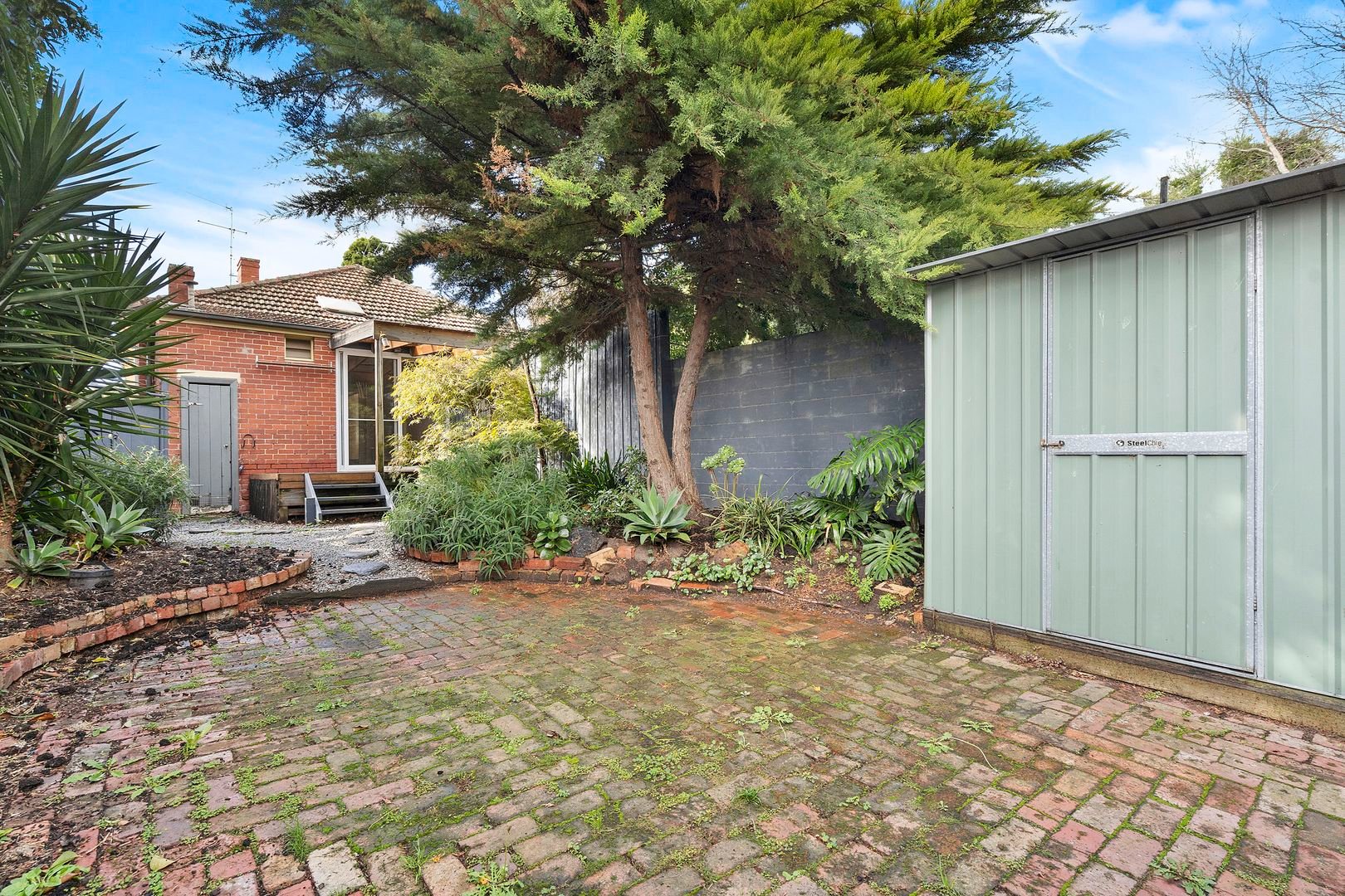 Property Gallery Thumbnail 9