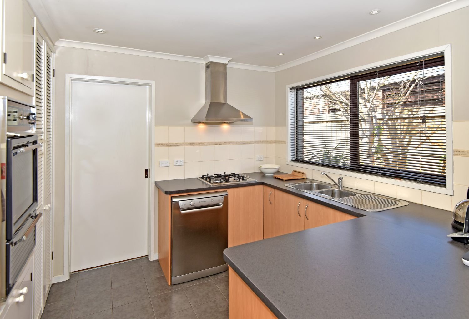 Property Gallery Thumbnail 2