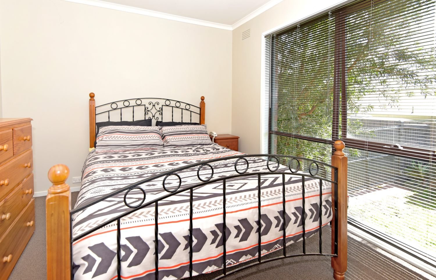 Property Gallery Thumbnail 5