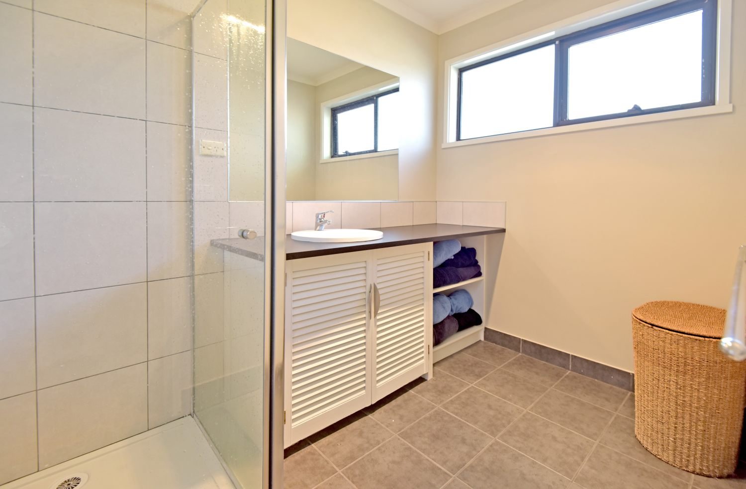 Property Gallery Thumbnail 8
