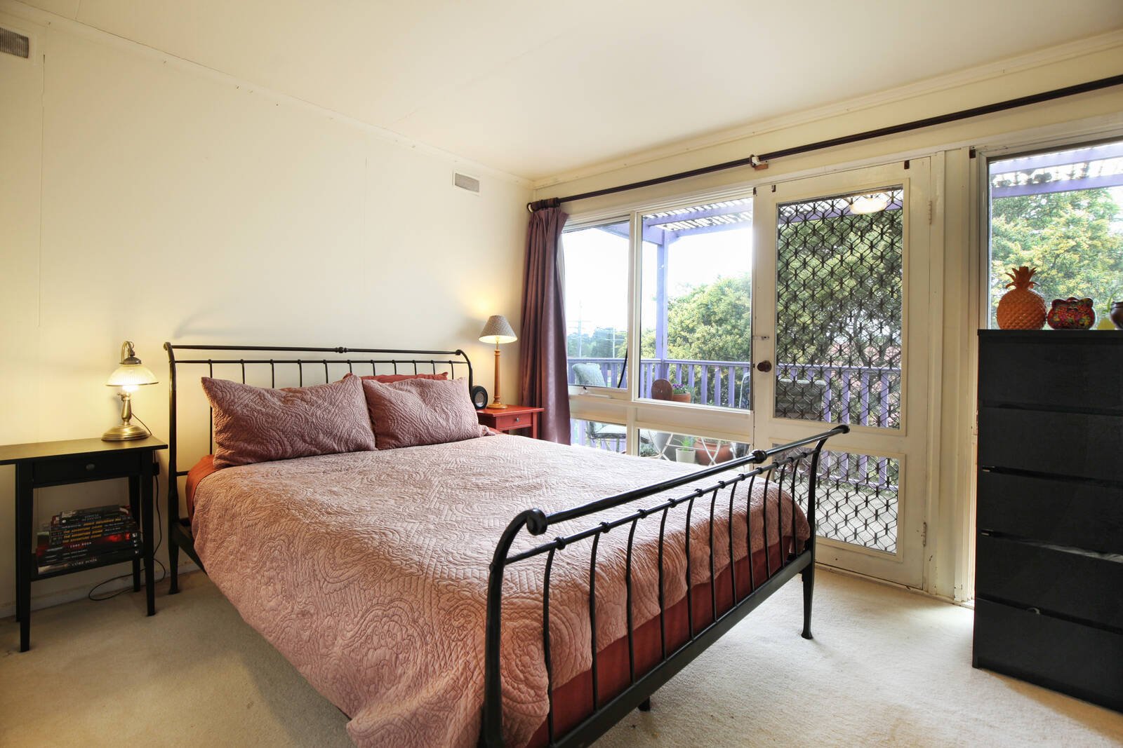 Property Gallery Thumbnail 6