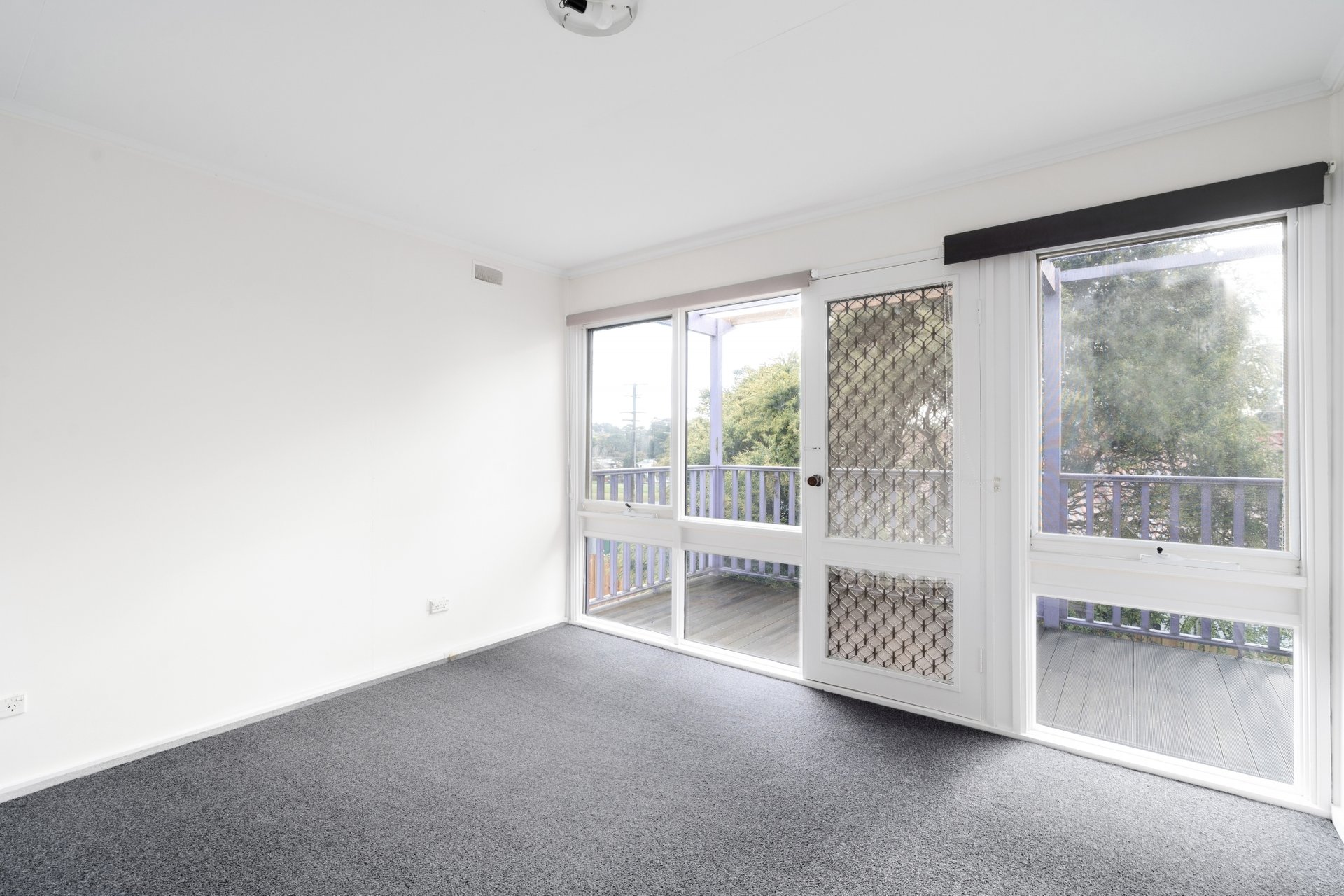 Property Gallery Thumbnail 5