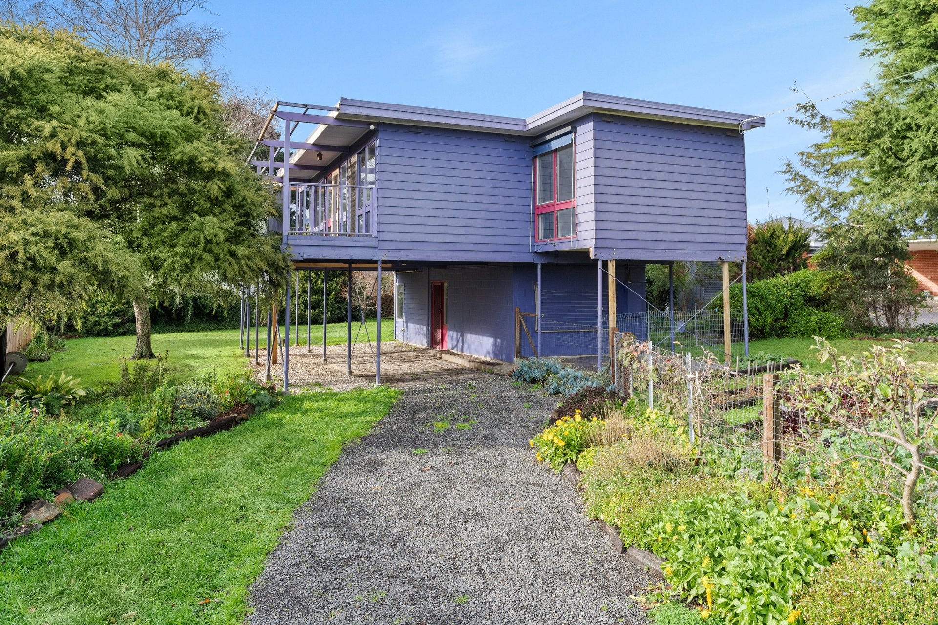 Property Gallery Thumbnail 11