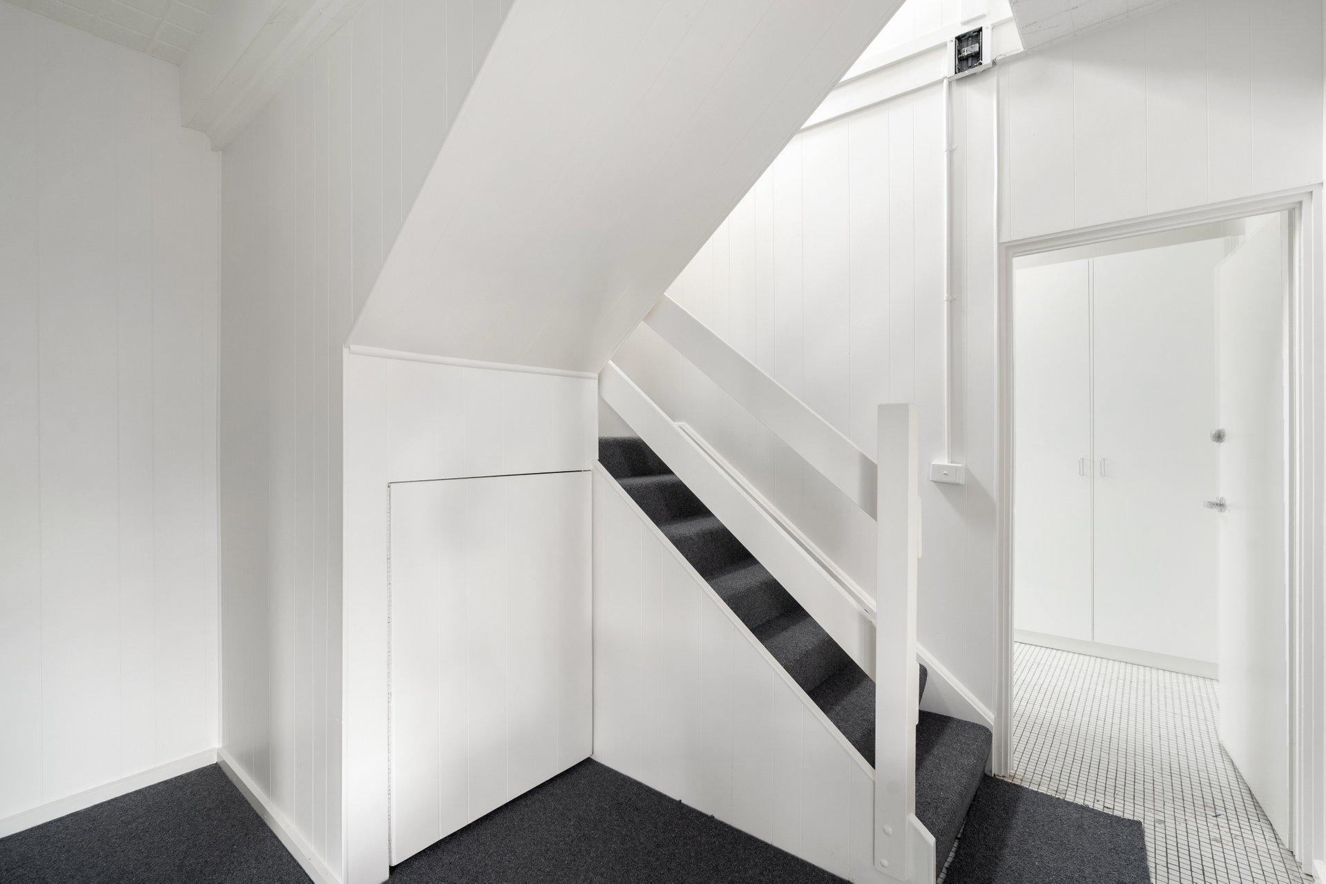 Property Gallery Thumbnail 8