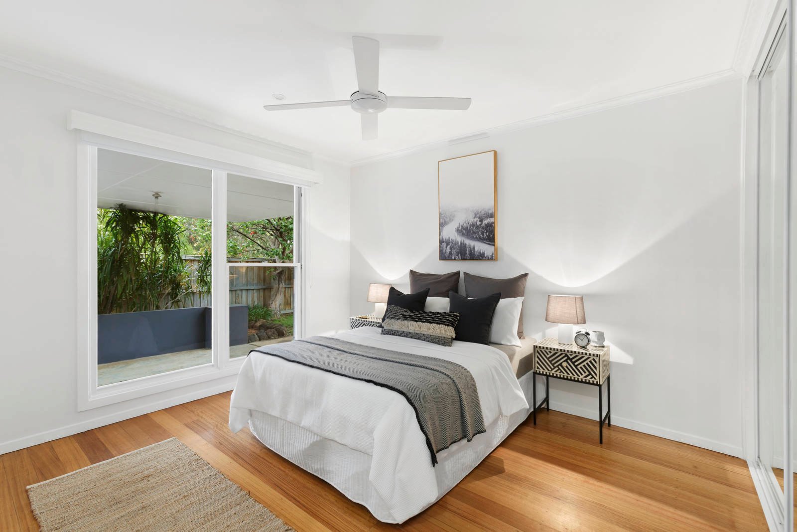 Property Gallery Thumbnail 9