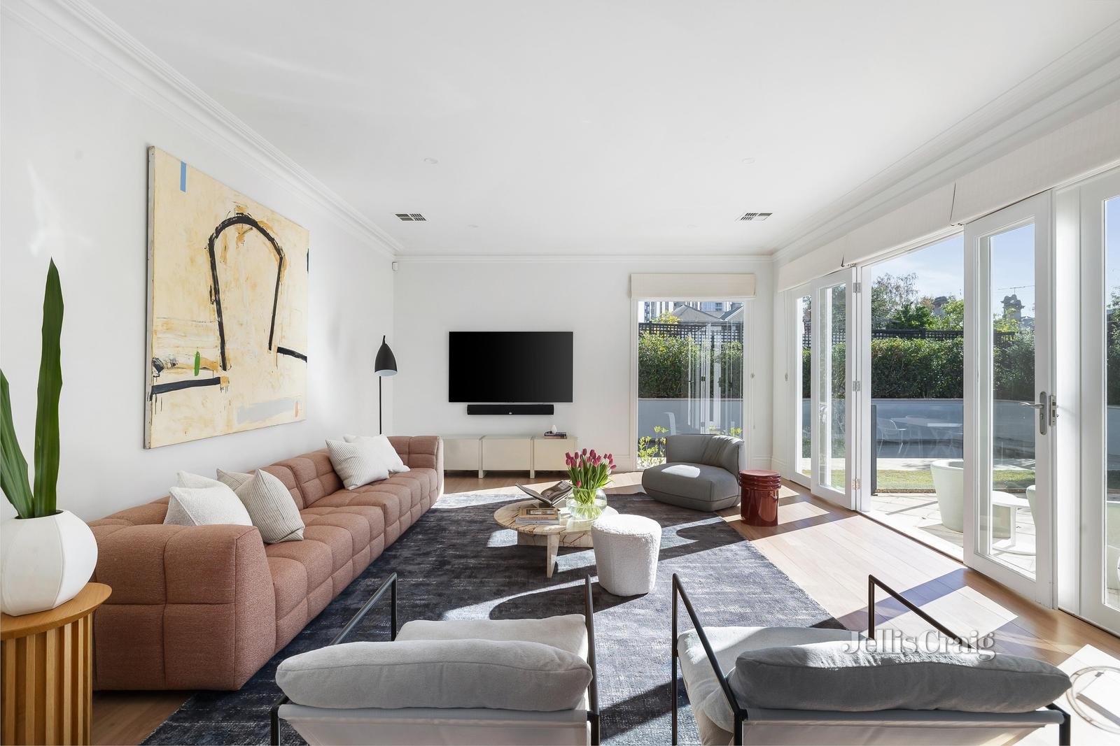 50 Glendearg Grove, Malvern image 2