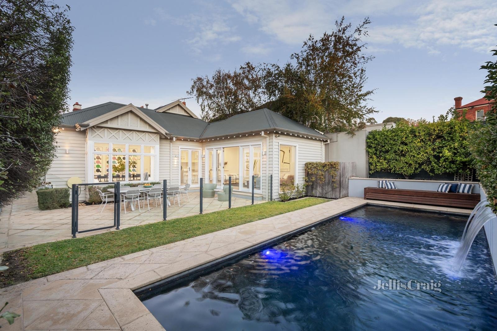 50 Glendearg Grove, Malvern image 17
