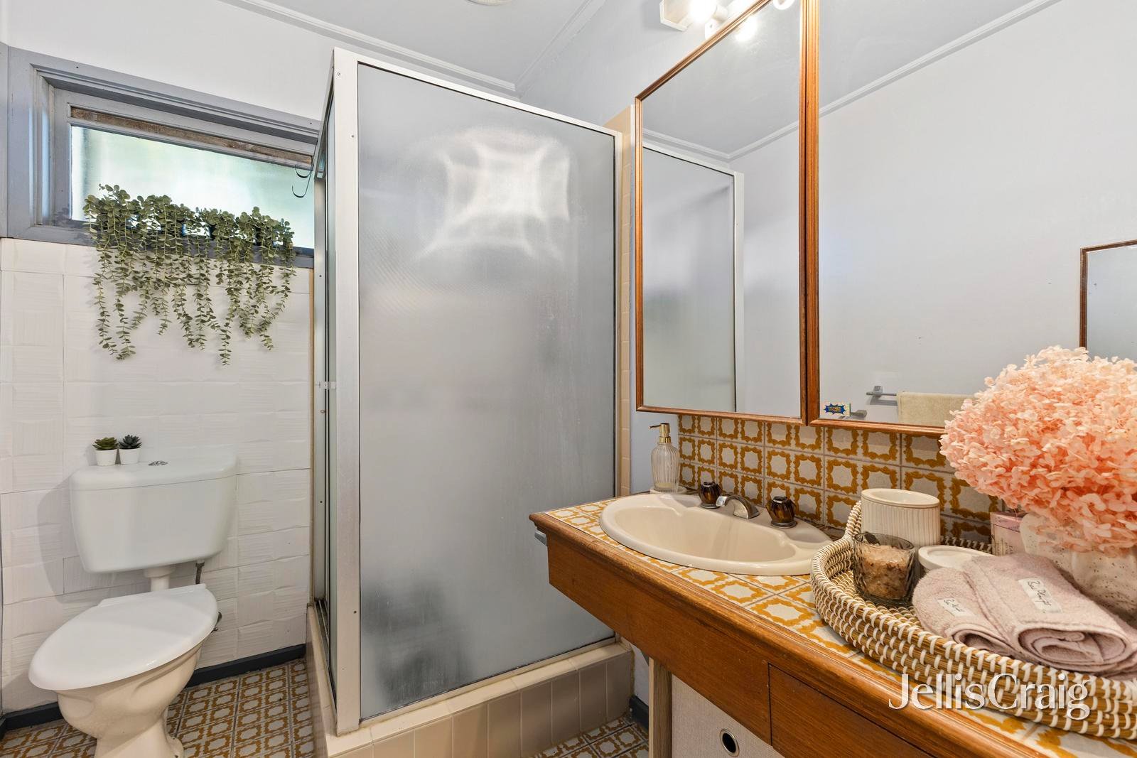 50 Golden Way, Bulleen image 12