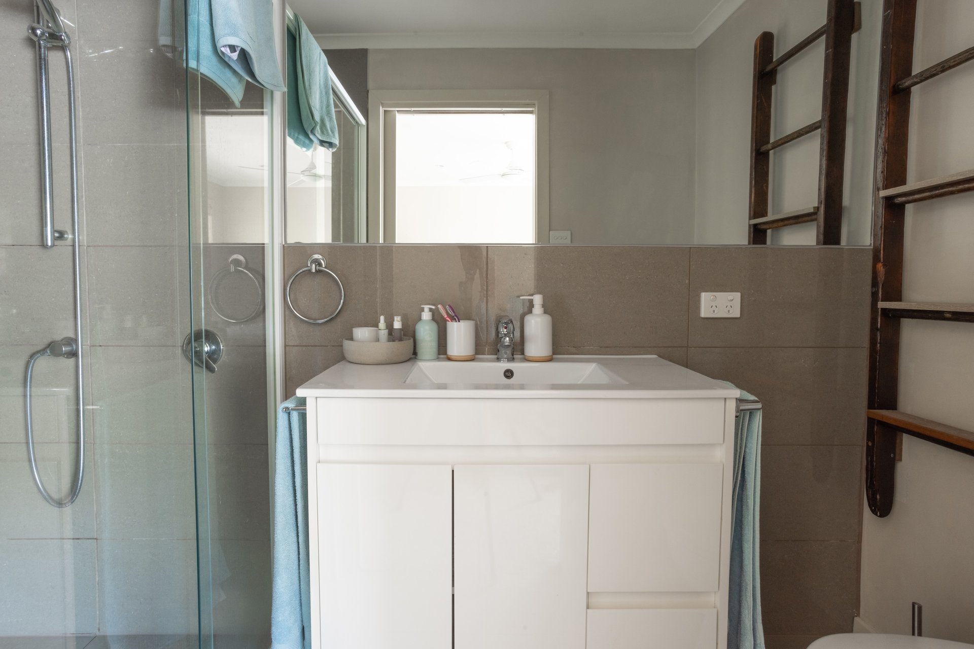 Property Gallery Thumbnail 10
