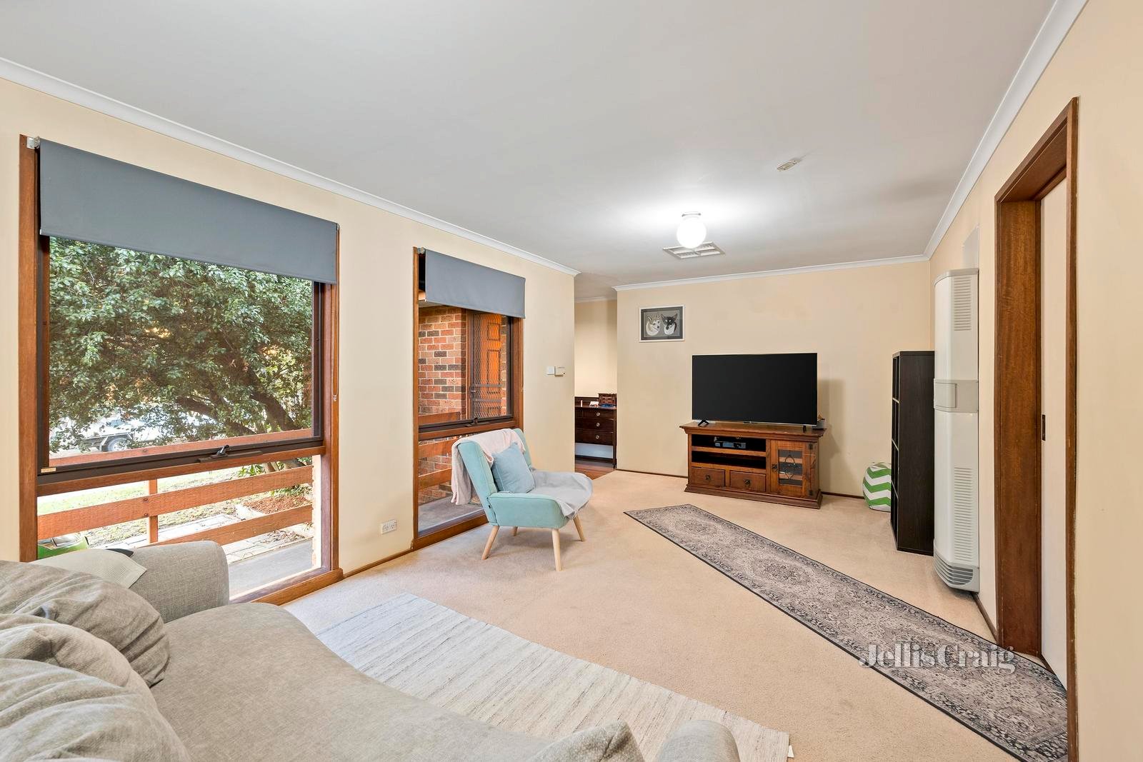 50 Highview Drive, Mooroolbark image 3