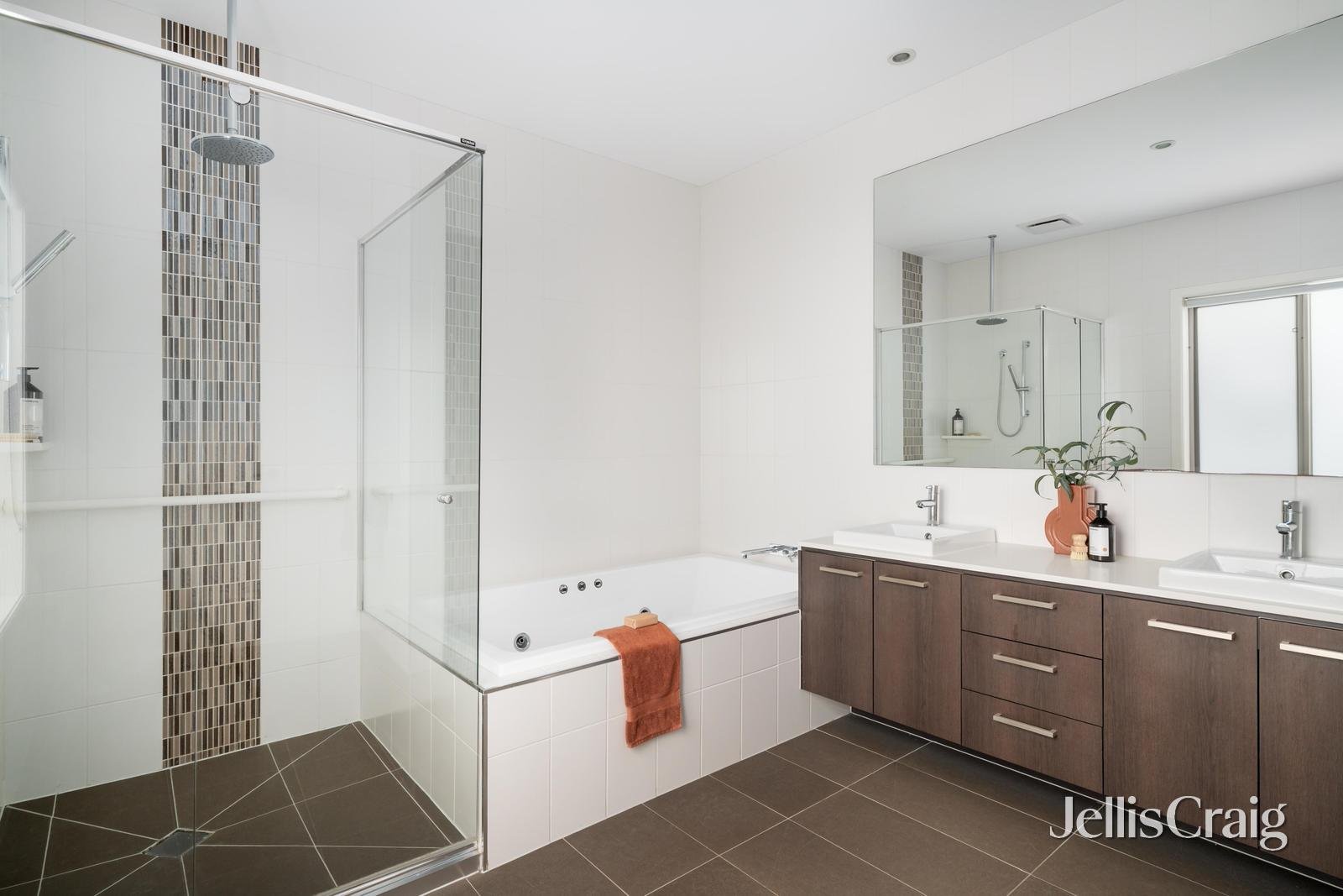 50 Killarney Ridge, Greensborough image 11