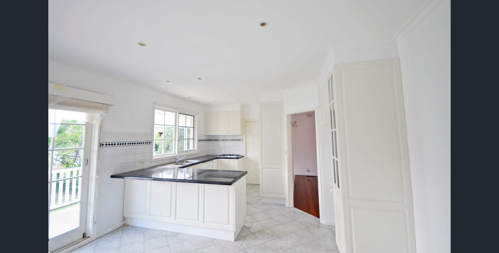 50 Koolkuna Avenue, Doncaster image 2