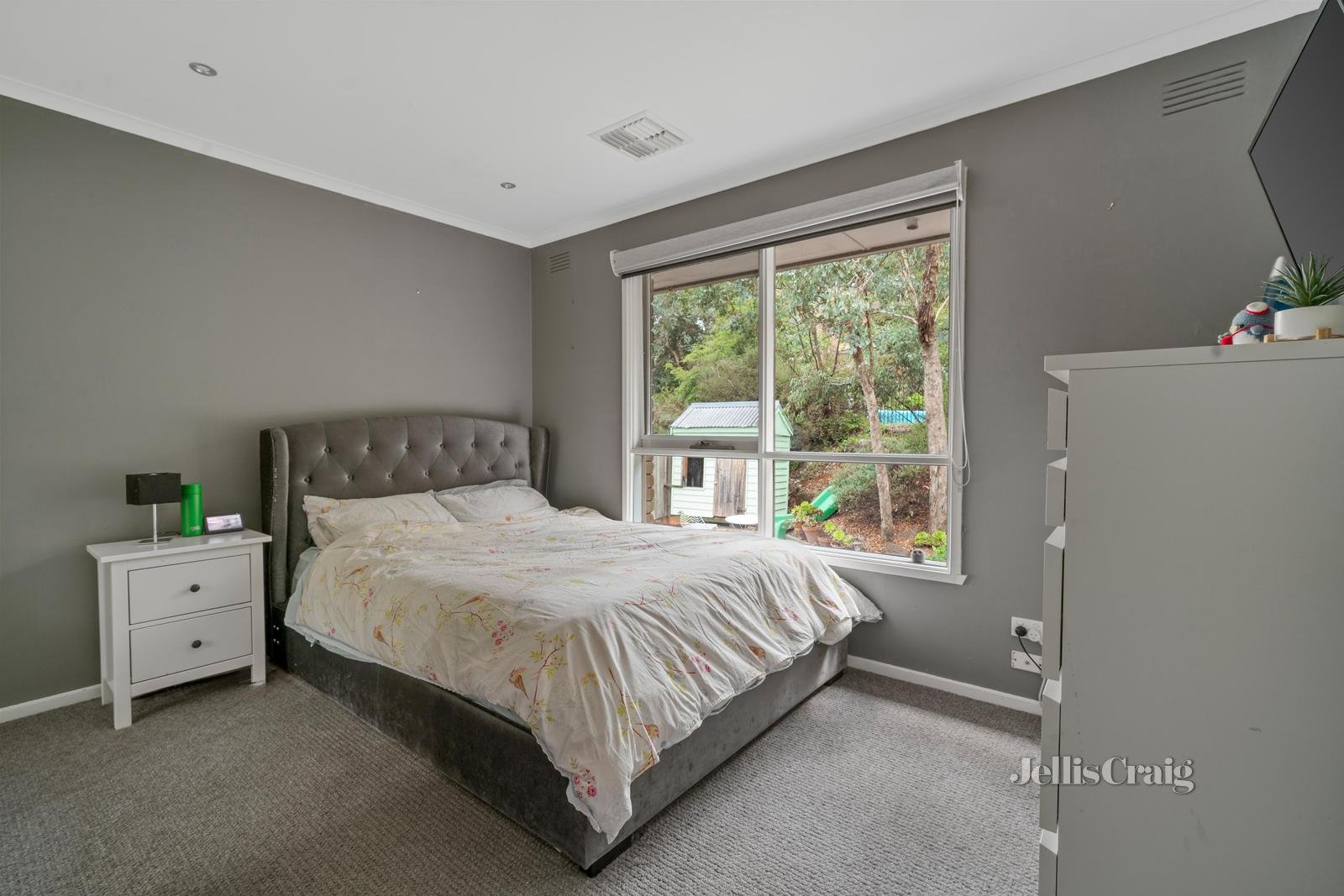 50 Orchard Avenue, Eltham North image 12