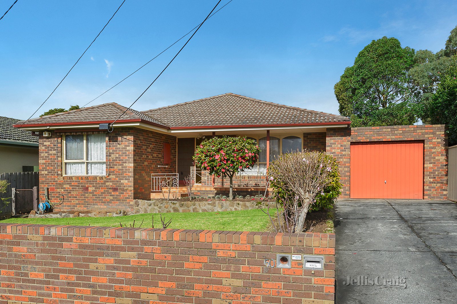 50 Orient Avenue, Mitcham image 1