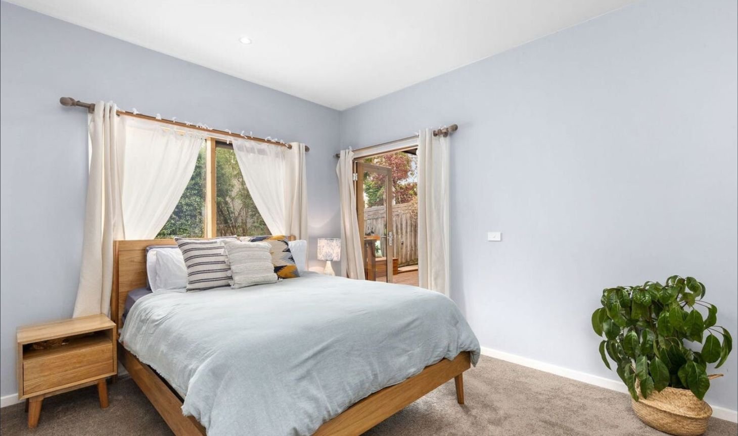 Property Gallery Thumbnail 8