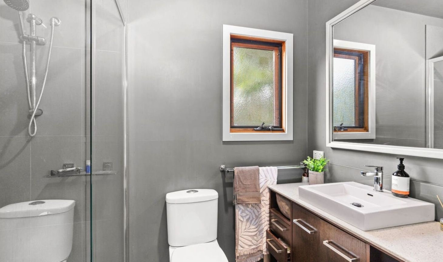 Property Gallery Thumbnail 12