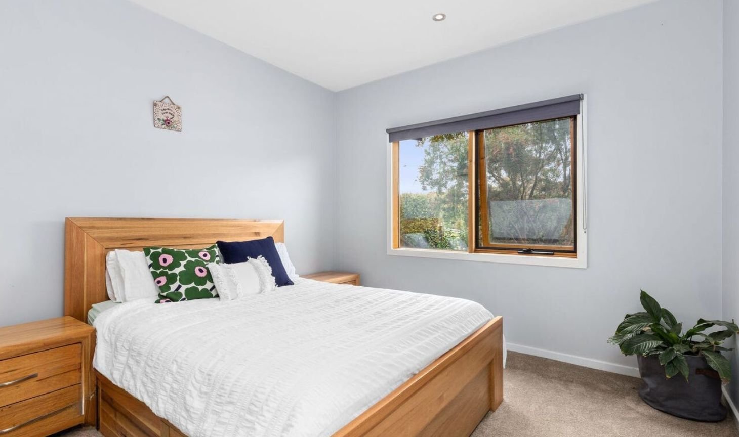 Property Gallery Thumbnail 9