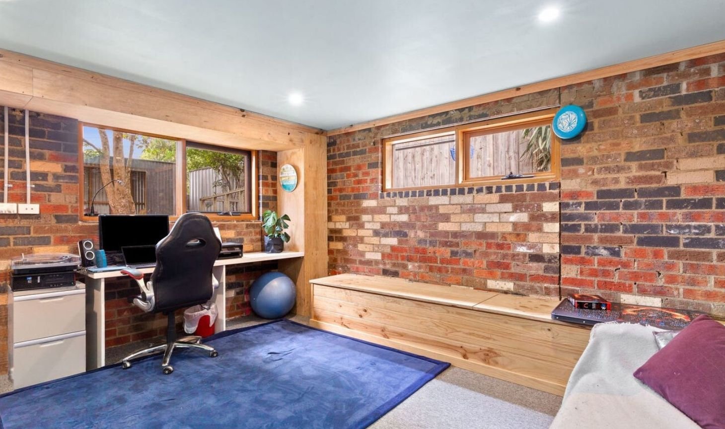 Property Gallery Thumbnail 13
