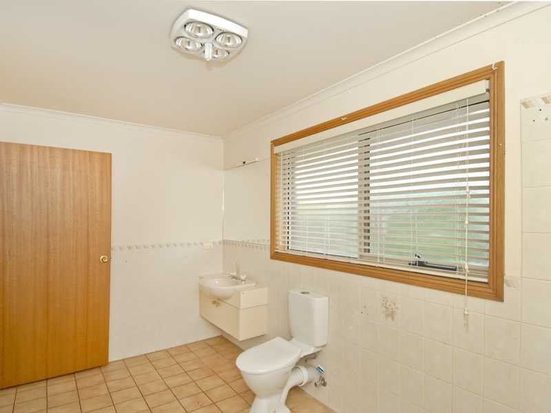 50 Saffron Street, Newtown image 6