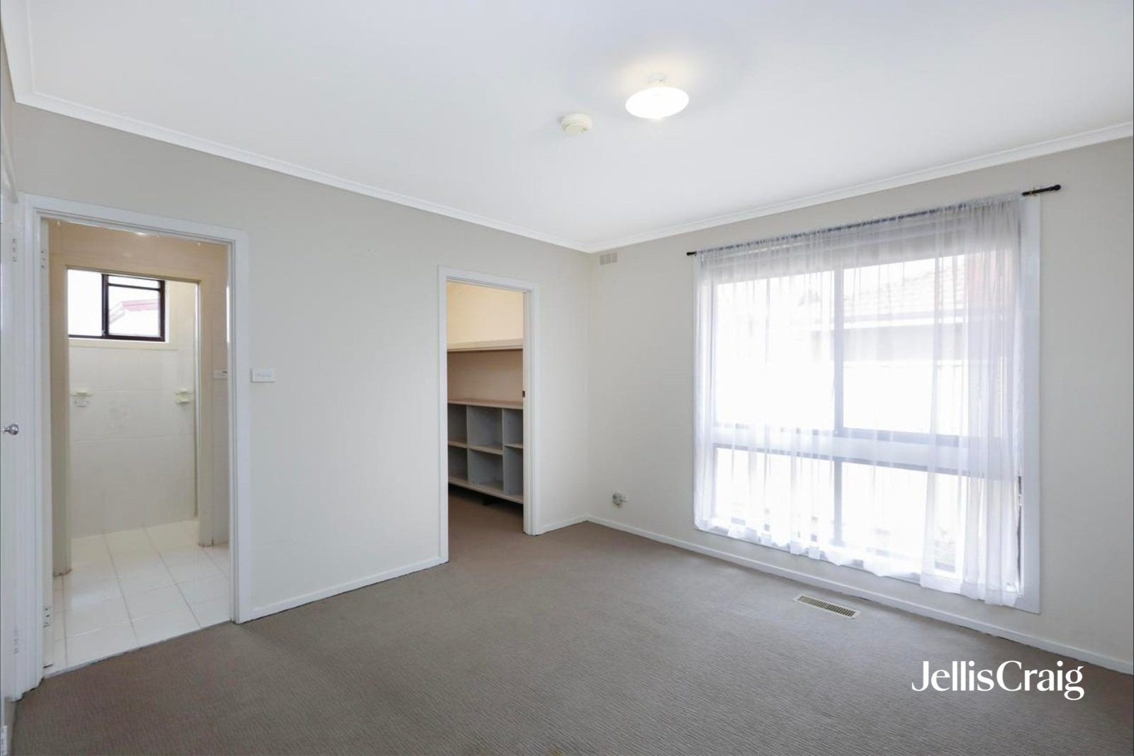 50 Swan Street, Keilor Park image 8