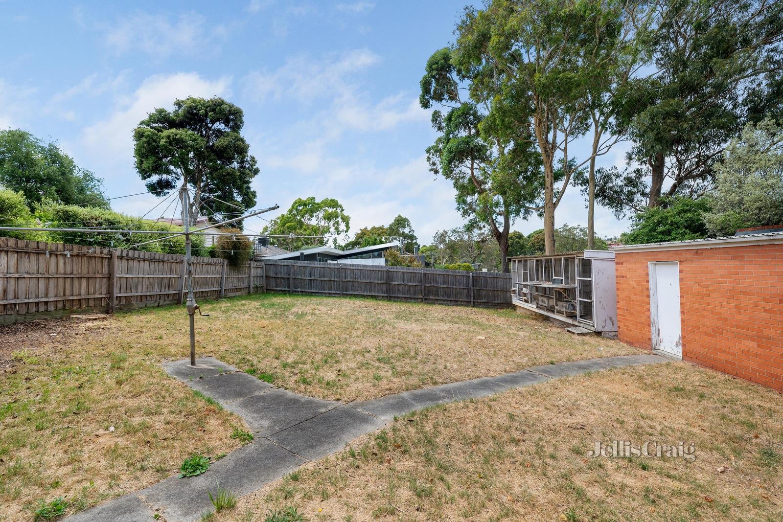 50 Swayfield Road, Mount Waverley image 6