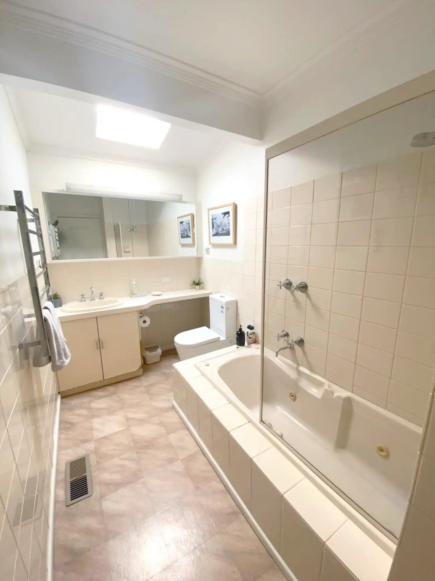 Property Gallery Thumbnail 8