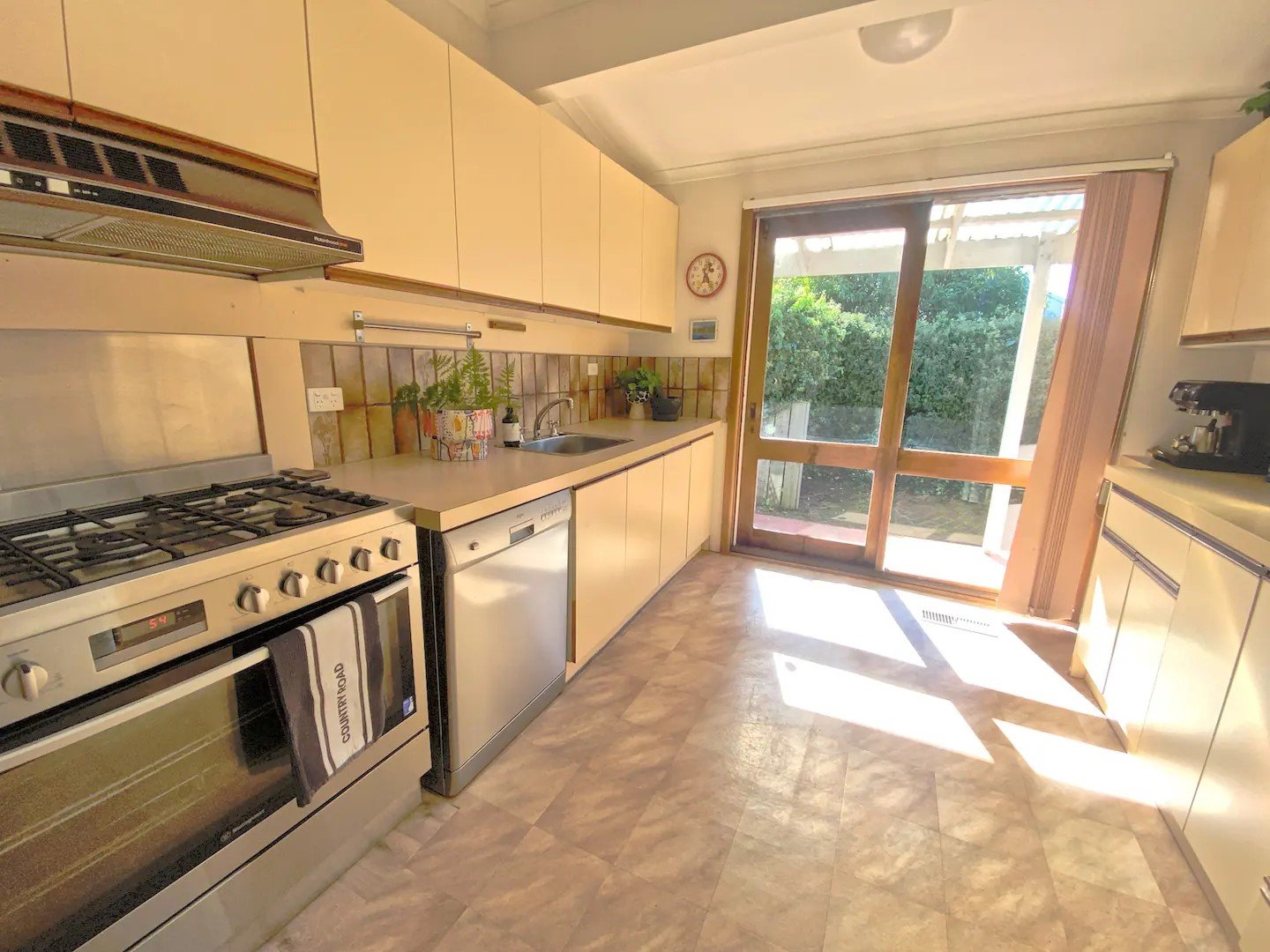 Property Gallery Thumbnail 2