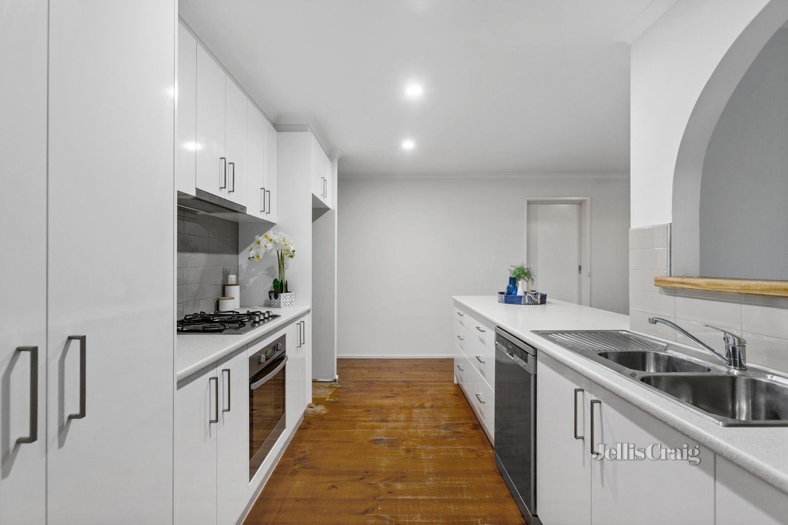 50 Tortice Drive, Ringwood North image 7