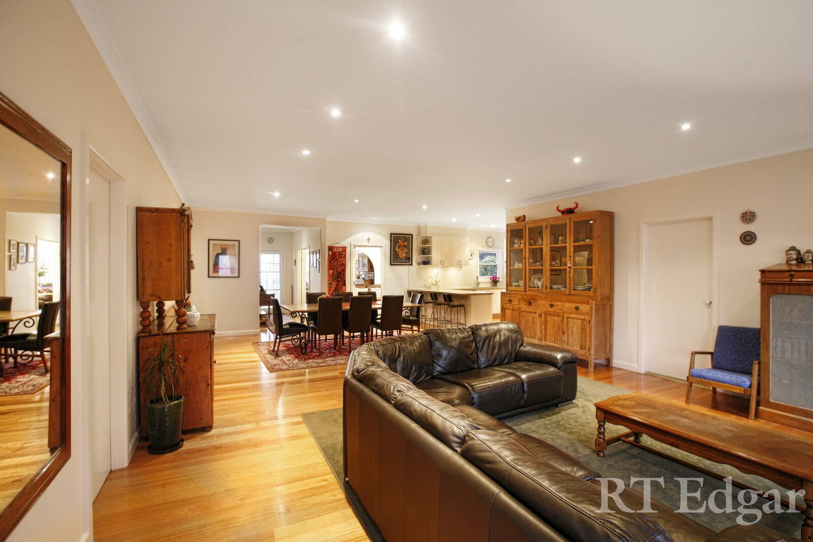 Property Gallery Thumbnail 7