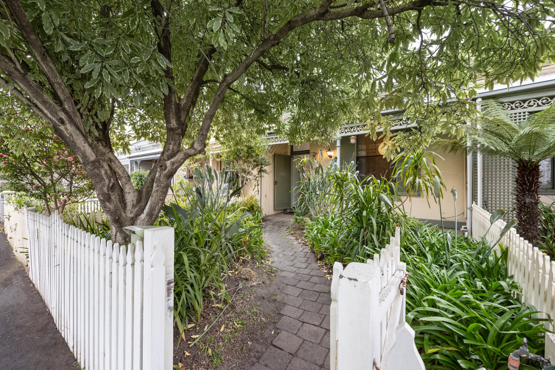 Property Gallery Thumbnail 2