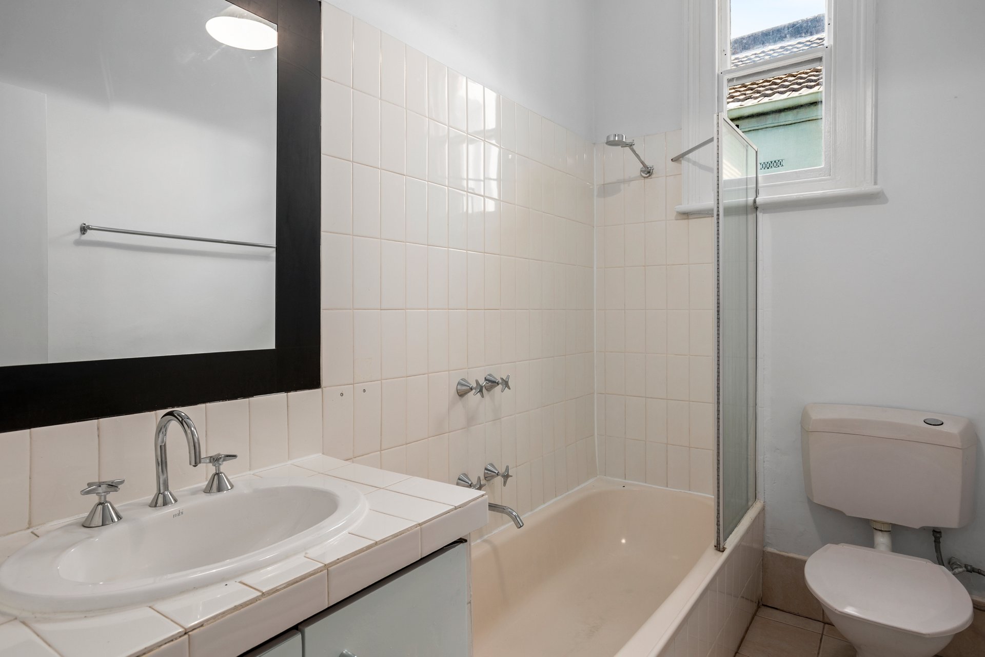 Property Gallery Thumbnail 9