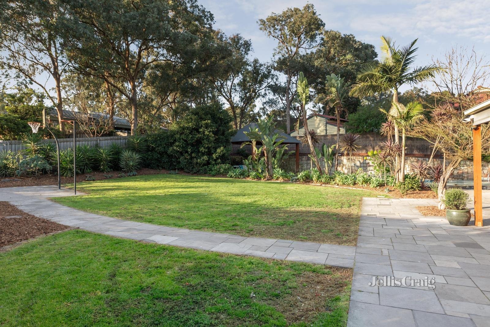 50 Warringah Crescent, Eltham image 22