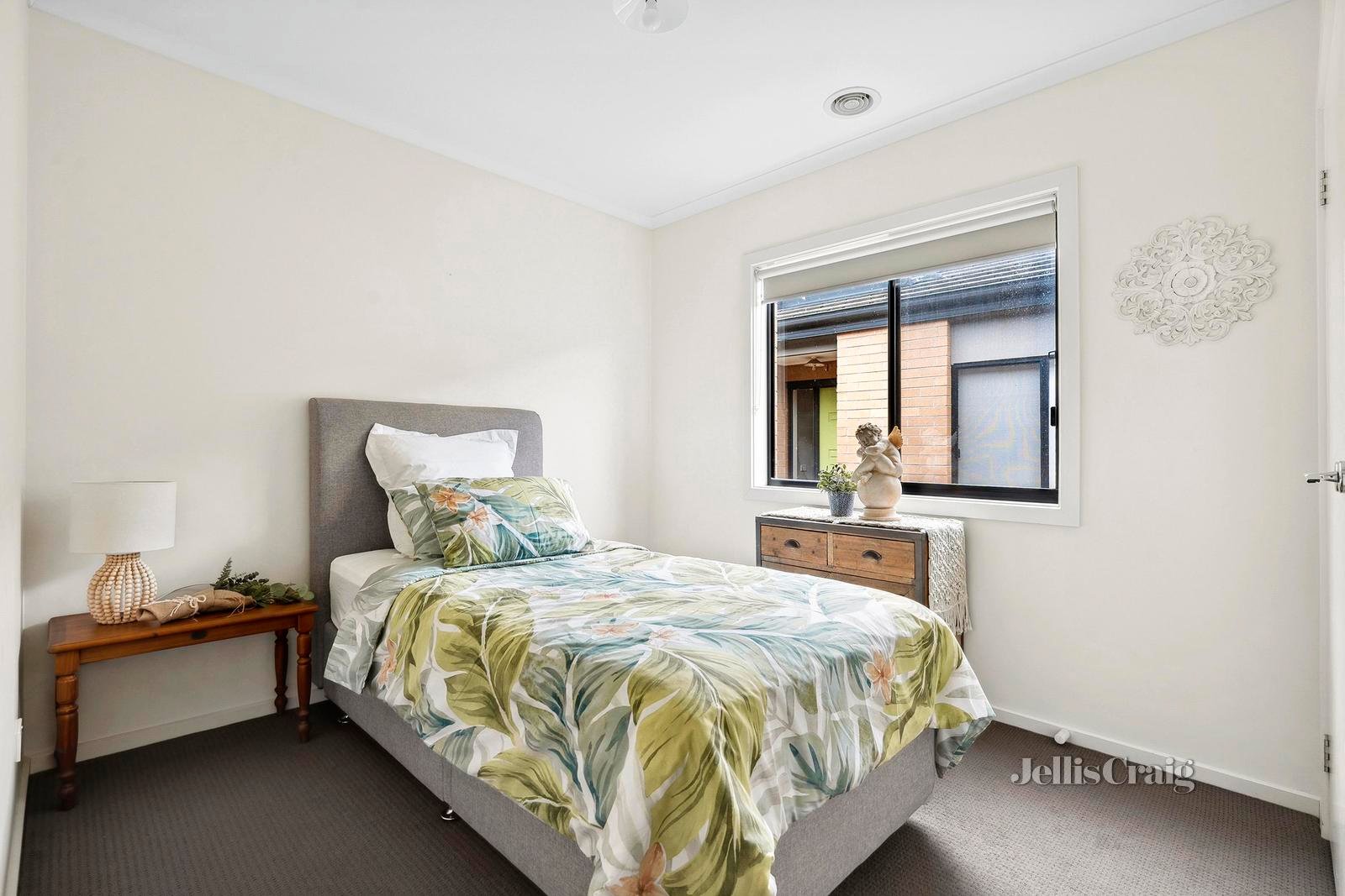 50 Wurrook Circuit, North Geelong image 9