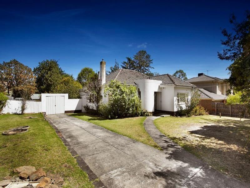 50 Yongala Street, Balwyn image 2