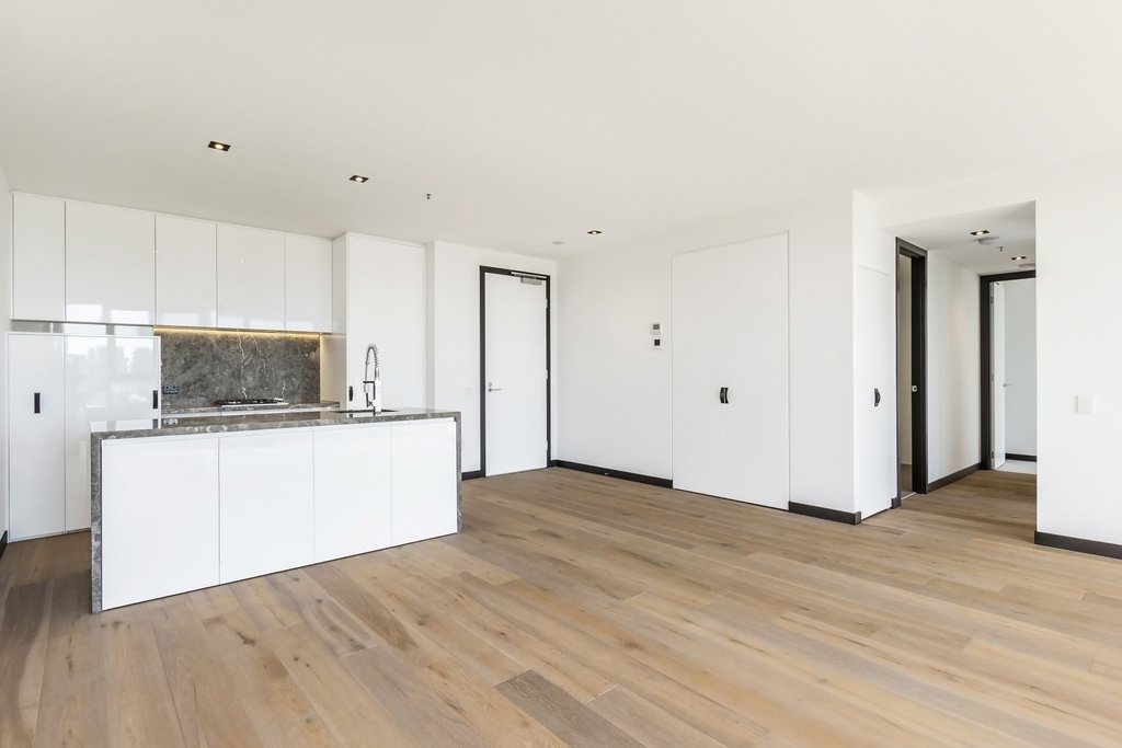Property Gallery Thumbnail 4