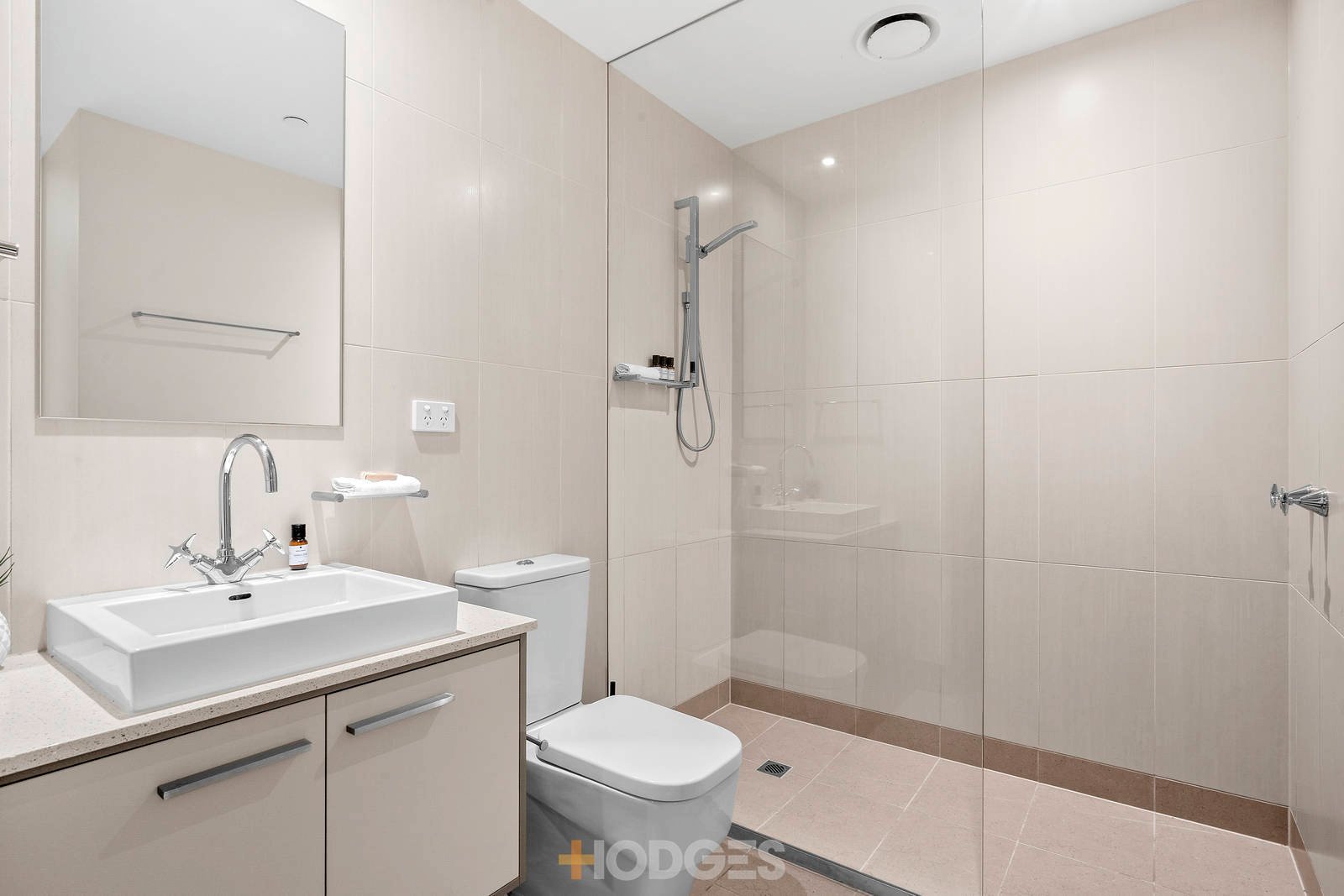 501 / 100 Western Beach Road Geelong